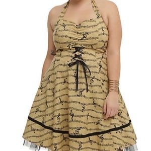 Hottopic pin up style dress